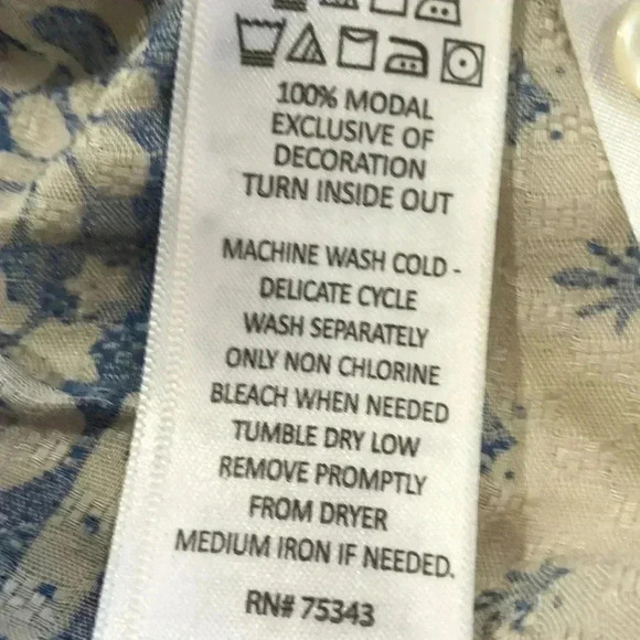 Sigrid Olsen short sleeve pull over blouse.  Size XS - Picture 10 of 10